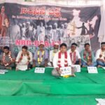 గోడ కట్టారు గేటు మరిచారు