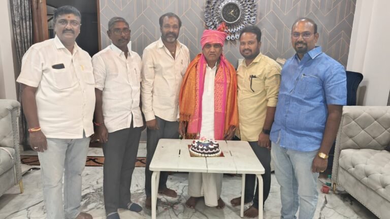 కార్పొరేటర్ హమీద్ పటేల్ కి జన్మదిన శుభాకాంక్షల వెల్లువ…