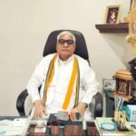 రాహుల్ గాంధీ క్షమాపణ చెప్పాలి. కొండా గోపి డిమాండ్