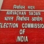 తహసీల్దార్ కార్యలయం ఎదుట ధర్నా, తహసీల్దార్ కి వినతి పత్రం అందజేత