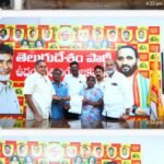 108 అంబులెన్స్ సిబ్బంది 24 గంటలు అప్రమత్తంగా ఉండాలి.