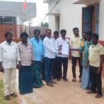 *కాకినాడ జిల్లా కిర్లంపూడి సెప్టెంబర్ 09:* జగ్గంపేట నియోజకవర్గం జగ్గంపేట మండలం కాండ్రేగుల గ్రామం లో గణేష్ యాత్ ఆధ్వర్యంలో ఏర్పాటు చేసిన వినాయక మండపం వద్ద జరిగిన అన్నదాన సమారాధన కార్యక్రమానికి జగ్గంపేట జనసేన ఇంచార్జ్ తుమ్మలపల్లి రమేష్ హాజరయ్యారు. ముందుగా ఆలయ కమిటీ వారు రమేష్ గారికి సాధార స్వాగతం పలికారు.ఈ కార్యక్రమం లో గంధం శ్రీనివాస్, గంధం వెంకటరమణ, బత్తుల కేశవరావు, ద్వారపూడి వీరభద్రరావు, కర్ణాకుల రాంబాబు, కర్ణాకుల ప్రసాద్,సూరభత్తుల సిమ్మయ్య, రంగన్నాధం కాపు,సూరభతుల కృష్ణ, సూరభతుల వీరబాబు,రాయి బుల్లాబ్బాయి, మాదారపు వీరబాబు, నాగేశ్వరావు, మణికంఠ, రమేష్, శ్రీను, కనకరాజు, వీరబాబు, శివ, ఓంకృష్ణ, సోమరాజు,రాయి శ్రీను,గంధం లోవరాజు, బండారు ఈశ్వరరావు, అడబాల అర్జుణరావు,గణేష్ యూత్ కమిటీ సభ్యులు తదితరులు పాల్గొన్నారు