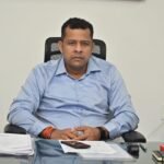 వాయులింగేశ్వరుని సేవలో ఢిల్లీ హోమ్ మినిస్టర్