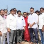 తుఫాను బాధిత ప్రాంతాలను పరిశీలించిన శ్రీకాళహస్తి ఎమ్మార్వో