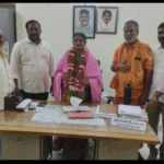 ఎస్సై గారిని సన్మానించిన టిడిపి నాయకులు