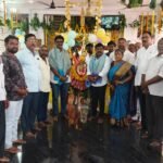 నరేంద్ర మోడీ, నారా చంద్రబాబు నాయుడు పాలనలో సంతోషంలో ప్రజలు* *జీఎస్టీ అమలులో సంస్కరణల వల్ల ప్రజలకు ఎంతో మేలు* *19వ డివిజన్‌లో పర్యటించి జీఎస్టీ సంస్కరణలపై అవగాహన కల్పించిన ఎమ్మెల్యే గద్దె రామమోహన్‌*