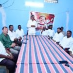 కుక్కల బెడదతో బయపడుతున్న నగర వాసులు