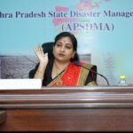 ఎక్కడైనా ప్రమాదకర పరిస్థితులు ఉంటే తెలియజేయండి ఎంపీడీవో నాగిరెడ్డి.