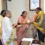 గుడిలోవ హైవేపై లారీ బోల్తా