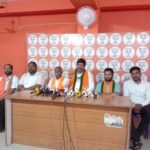 వాట్సాప్ కి ధీటుగా వచ్చిన భారతీయ సోషల్ మీడియ యాప్ ఆరాట్టయి