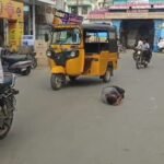 దుర్గమ్మ దర్శనానికి తరలి వెళ్లిన భవానీలు