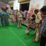 ఉచిత వైద్యం చేస్తున్న డాక్టర్ కొలిశెట్టి నరేష్ కు కృతజ్ఞతలు – వైరా ఎమ్మెల్యే రాందాస్ నాయక్