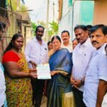 కాంగ్రెస్ పార్టీ కార్యకర్త మోక్కును చెల్లించిన ఎమ్మెల్యే మలోత్ రాందాస్ నాయక్