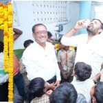 టిడిపి మండలాధ్యక్షుని చొరవతో వీధిలైట్లు ఏర్పాటు