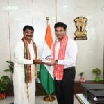 జాతీయ గేయం ‘వందేమాతరం’కు 150 ఏళ్లు – సామూహిక గీతాలాపనలో కలెక్టర్ అభిలాష అభినవ్.