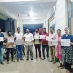 పాత్రికేయ నేత ఆలంపల్లి దుర్గేష్ & మాధవి దంపతులకు పెళ్లి రోజు శుభాకాంక్షలు తెలిపిన సోషల్ మీడియా మిత్రులు సోషల్ మీడియా రాష్ట్ర అధ్యక్షులు దూపం అంజనేయులు