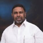 *ఎన్ఎంఎంఎస్ పరీక్షకు వెళుతున్న విద్యార్థులను అభినందిస్తున్న ఎమ్మెల్యే