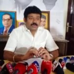 రంగారెడ్డి జిల్లా ఇబ్రహీంపట్నం నియోజకవర్గం పెద్ద అంబర్పేట్ మున్సిపాలిటీ గత ఆరు నెలల కింద వేసిన హై లెవెల్ ఫ్లైఓవర్ రోడ్డు గుంతల మయంగా మారిన పట్టించుకోని అధికారులు