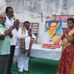 దక్షిణ నియోజకవర్గం 34 వార్డు లో మనోరమ థియేటర్ సాయిబాబా ఆలయం వద్ద జనవాణి (పబ్లిక్ గ్రీవెన్స్)కార్యక్రమం లో పాల్గొన్న ఎమ్మెల్యే వంశీకృష్ణ శ్రీనివాస్ గారు*