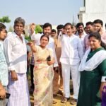 ప్రైవేటీకరణకు వ్యతిరేకంగా వైఎస్ఆర్సిపి ప్రజా ఉద్యమం. *పార్టీలకు అతీతంగా కదలిన యువత, విద్యార్థి లోకం వామపక్షాలు* ప్రైవేటీకరణ ఆలోచన విరమించుకోవాలి…కొరముట్ల శ్రీనివాసులు, కొండూరు అజయ్ రెడ్డి.