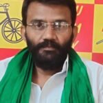 CMRF చెక్కులను అందజేసిన సామినేని ఉదయభాను