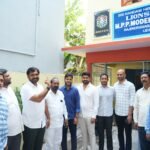 చిన్నపాటి వర్షం నీకే రోడ్ల పై నిలిచిన నీరు