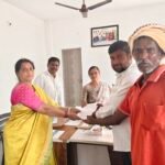 అధికారులు వాహనాలపై విస్తృత తనిఖీలు