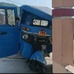 సంక్రాంతి పండుగకే కళంకంగా మారిన కోళ్ల పందాలు విశాఖలో మళ్లీ తెరపైకి వచ్చిన నిషేధిత జూదం