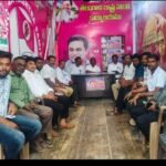 యూరియా సమస్యను యాప్ తో కాదు రైతులకు అందిస్తూ పరిష్కరించాలి