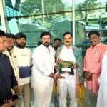 ఉపాధ్యాయులు బాలు విద్యార్థులకు వినూత్న రీతిలో బోధన