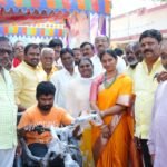 కార్యకర్త కుటుంబాన్ని పరామర్శించిన మాజీ ఎమ్మెల్యే మధుసూదన్ రెడ్డి