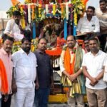 లంకె బిందెలు” భయంతో లక్షల దోపిడీ..