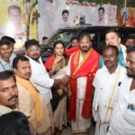 ప్రముఖ శివాలయాలకు పట్టు వస్త్రాలు సమర్పించిన చెవిరెడ్డి మోహిత్ రెడ్డి