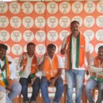 రూ. 5 వేలు లంచం తీసుకుంటూ ఏసీబీ అధికారులకు పట్టుబడిన ముగ్గురు కోర్టు సిబ్బంది భూపాలపల్లి జిల్లా కోర్టులో ఏసీబీ అధికారులు రైడ్స్