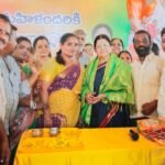 యువ నేస్తం ట్రస్ట్ ద్వారా ఆదర్శ వృధా ఆశ్రమంలో అల్పాహారం వితరణ