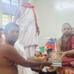 శృంగేరి జగద్గురువుల ఆశీస్సులతో కాంతివంతమైన ఎమ్మెల్యే గృహం