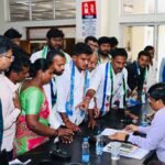 పాలన గాలికి ఒదిలేసి దొంగ నాటకాలు ఆడుతున్న రాష్ట్ర కాంగ్రెస్ మరియు కేంద్ర బీజేపీ ప్రభుత్వాలు..!!