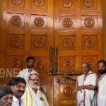 మర్రిపాడు తహసీల్దార్ కు వినతి పత్రం అందజేశారు