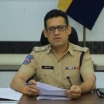 ట్రాక్టర్ ప్రమాదం… బురదలో చిక్కుకున్న బాధితుడిని రక్షించిన 108 ఈఎంటి ప్రశాంత్