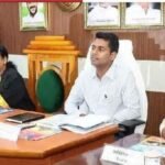 మొరాపూర్ గ్రామంలో కంకర లోడుతో వస్తున్న ట్రాక్టర్ ఢీకొట్టడంతో బాలుని మృతి .