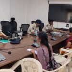 అబ్దుల్ అజీజ్ కుటుంబాన్ని పరామర్శించిన మేకపాటి దంపతులు