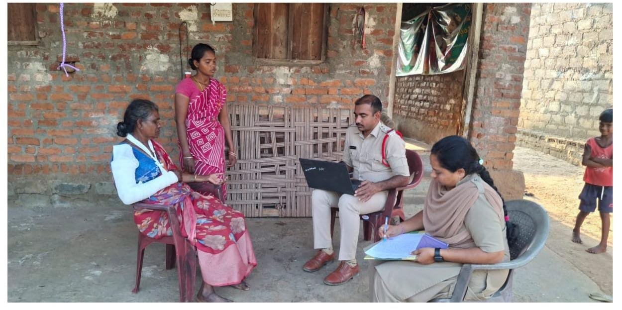 బాధితురాలు ఇంటి వద్దే FIR నమోదు చేసిన :కురవి ఎస్ఐ