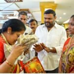 సెలవుల్లోనూ లీప్ యాప్‌తో చదువు కొనసాగించాలి: ఎంఈఓ