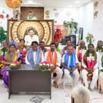 గిరిజన బాలలకు ‘యువనేస్తం’ చేయూత-కొత్త బట్టల పంపిణీ