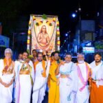 ట్రైబల్ కళాశాల విద్యార్థినులకు బహుమతులు అందించిన యంగ్ ఎంప్లాయీస్ సంస్థ