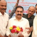 చీకుడు గ్రామంలో మహాత్మ జ్యోతిరావు పూలే జయంతి వేడుకలు ఘనంగా నిర్వహించిన యువత