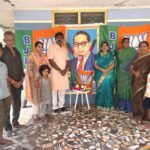 అభిమాన గణం మధ్య ఉన్నం వాసుదేవ నాయుడు బర్త్‌డే సెలబ్రేషన్స్