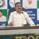 మీర్ఖాన్పేట్ సమీపంలో ఘోర రోడ్డు ప్రమాదం అప్రమత్తంగా స్పందించిన గ్రీన్ ఫార్మాసిటీ సీఐ బి. సత్యనారాయణ