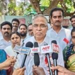 ABN రాధాకృష్ణ మహిళలకు భేషరతుగా క్షమాపణ చెప్పాలి.