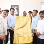 జిల్లా ఎస్పీ చేతుల మీదుగా ఎస్సై శివ రాకేష్ సత్కారం.